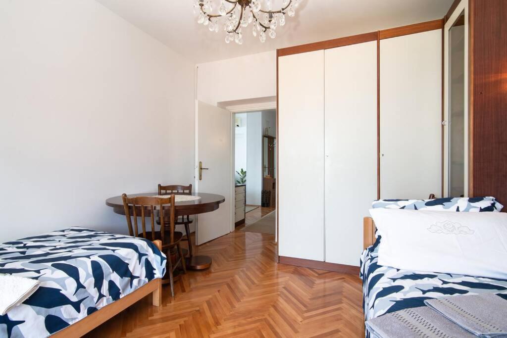Apartma Milena Копер Екстериор снимка